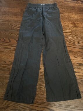 Michael Stars 55% Linen and 45% Cotton Pants in a Faded Black Size Small